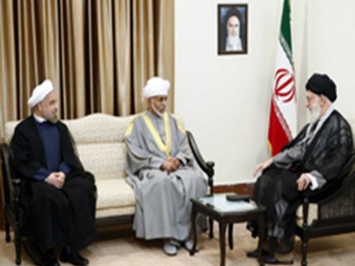 Rencontre du Guide suprême de la Révolution islamique avec le Sultan Qabus  (26/08/2013)